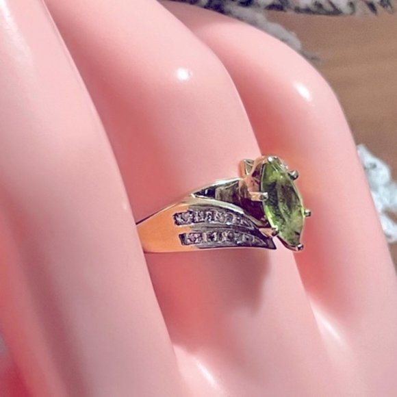 Beautiful 14k Solid Yellow Gold 1ct tw Real Diamonds 2ct Natural Peridot Ring - Picture 3 of 4